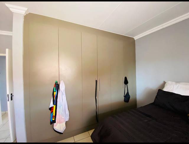 2 BEDROOM TOWNHOUSE FOR SALE IN ANNADALE